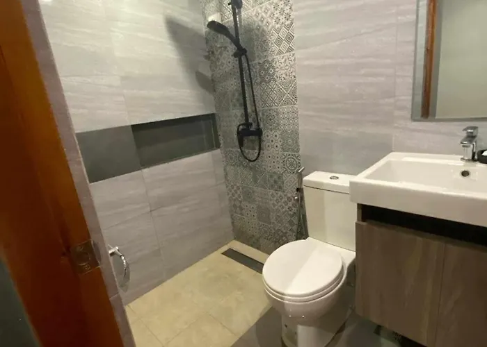 Entire Greenview Executive Village 3 Bedroom Homestay *